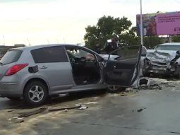 fuerte choque entre dos autos en el puente nicolas avellaneda dejo cuatro heridos fuerte choque entre dos autos en el puente nicolas avellaneda dejo cuatro heridos