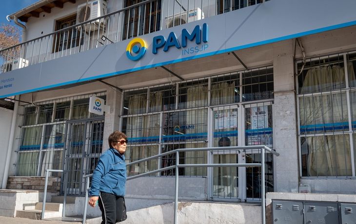 Crisis en el PAMI: el Gobierno busca garantizar su funcionamiento y le gira 580 mil millones de pesos Crisis en el PAMI: el Gobierno busca garantizar su funcionamiento y le gira 580 mil millones de pesos