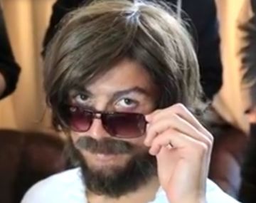 Ya no sabe qué hacer para caer bien: Cristiano se vistió de linyera