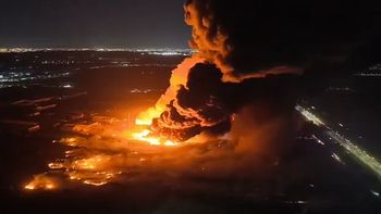 asi se vio el incendio en ezeiza desde las alturas: impresionantes imagenes asi se vio el incendio en ezeiza desde las alturas: impresionantes imagenes
