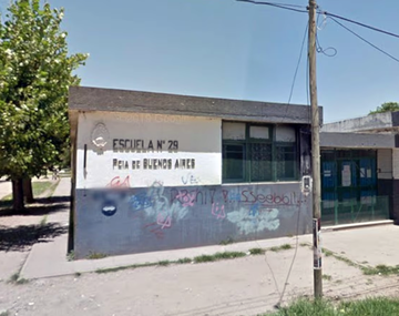 La madre de una alumna agredió físicamente a una maestra y a la directora de un colegio primario de la localidad La Reja Grande.