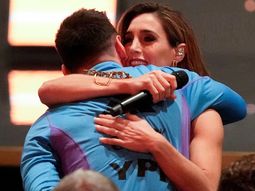 La Sole le cantó a Messi la misma canción que a Maradona