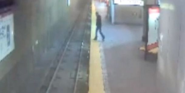 La mujer habría estado sonámbula