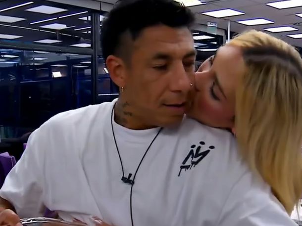 Romance en  Gran Hermano: la noche más caliente de Brian Sarmiento y Danelik en la casa