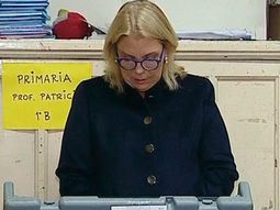 a carrio se le complico votar con la boleta electronica a carrio se le complico votar con la boleta electronica