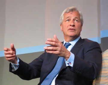 CEO del JP Morgan dio una dura advertencia sobre el impacto de la guerra comercial