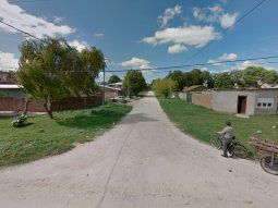Le guiñó el ojo a la esposa de otro hombre y le partieron la cabeza de un botellazo
