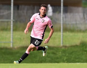 Otro argentino llega a un Sevilla que se pinta de celeste y blanco