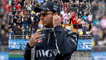 Sergio Checo Pérez volvió a completar un carrera desde que regresó a la Fórnula 1. Terminó 17ª en el Gran Premio de Japón. Sergio Checo Pérez volvió a completar un carrera desde que regresó a la Fórnula 1. Terminó 17ª en el Gran Premio de Japón.