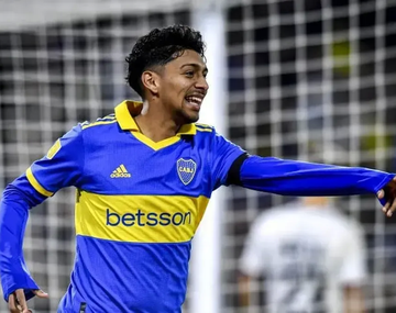 El tierno gesto de Cristian Medina con un juvenil de Boca