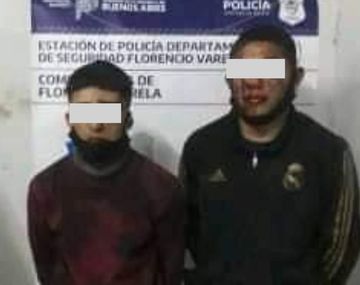 IMÁGENES SENSIBLES: Cruel golpiza de vecinos a supuestos ladrones