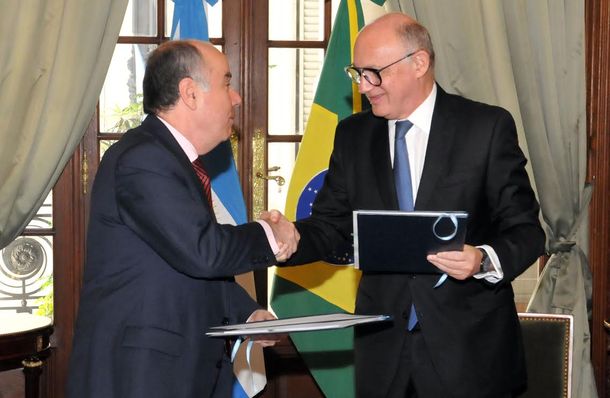 Argentina y Brasil seguirán tratando las diferencias comerciales