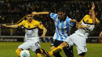 racing derroto a olimpo y logro su primer triunfo en el torneo racing derroto a olimpo y logro su primer triunfo en el torneo