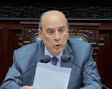 EN VIVO Francos brinda su informe de gestión en medio del escándalo por presuntas coimas