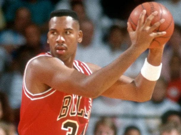 Dolor en la NBA: murió Stacey King, campeón con los Bulls de Jordan y ex Atenas de Córdoba