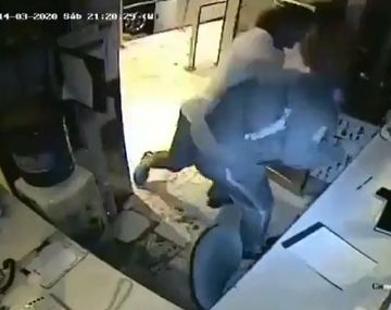 Detuvieron al entrenador que atacó a un vigilador para no cumplir la cuarentena