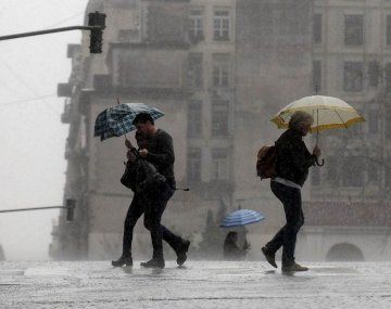 ¿El fin de semana arranca con lluvias? Cómo estará el tiempo en el AMBA este viernes