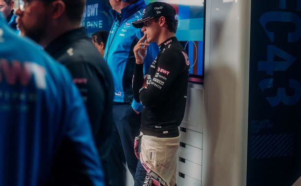 Franco Colapinto tras el toque de Alex Albon en Bakú: Me complicó la vida