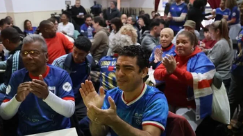 en dock sud, celebraron el historico empate de cabo verde ante espana con una gran fiesta en dock sud, celebraron el historico empate de cabo verde ante espana con una gran fiesta