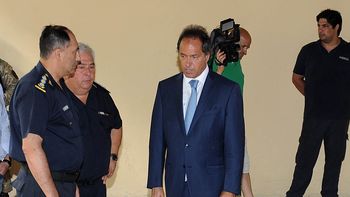 scioli ratifico el aumento a la policia bonaerense scioli ratifico el aumento a la policia bonaerense