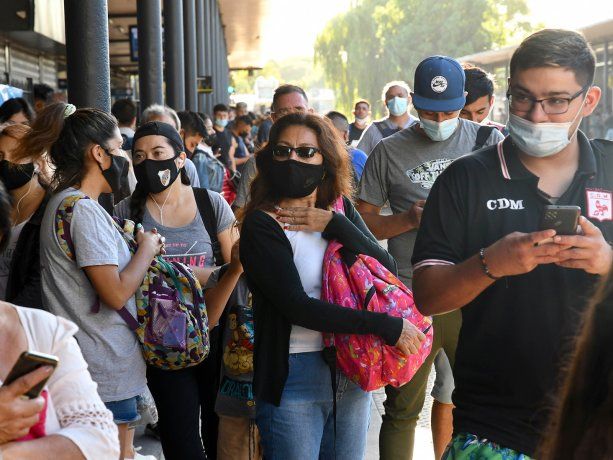 El tren Sarmiento funciona a pesar del paro de los trabajadores: sufre demoras y cancelaciones
