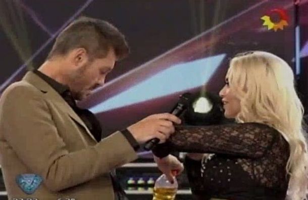 Verónica Ojeda mostró su nuevo tatuaje que está dedicado a su novio