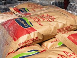 Leche en polvo entera Conaprole para exportación. Leche en polvo entera Conaprole para exportación.