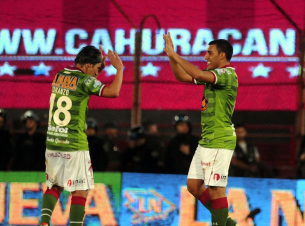 Obligado a ganar, Huracán venció a Estudiantes