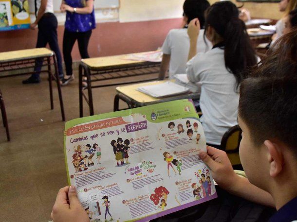 Una nena contó en una clase de educación sexual que fue abusada por su abuelo