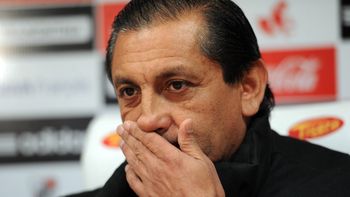 ramon, en problemas: la afa lo cito por su saludo a la barra ramon, en problemas: la afa lo cito por su saludo a la barra