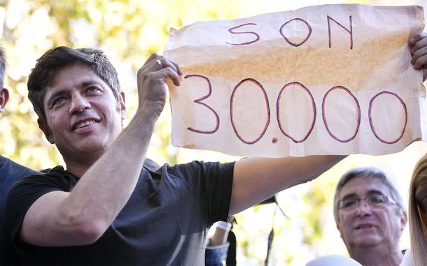 Axel Kicillof en Plaza de Mayo. Axel Kicillof en Plaza de Mayo.