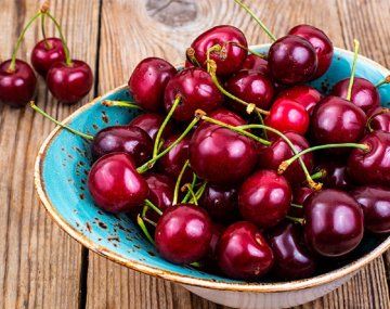 Un gusto para muy pocos: el kilo de la cereza ya cuesta $1.400