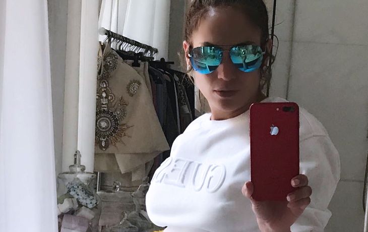 Jennifer Lopez abusa del retoque digital