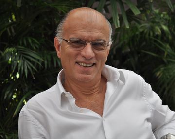 {altText(,#PanamáPapers La offshore de Néstor Grindetti llegó al Congreso)}