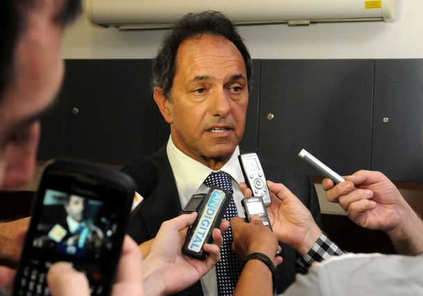 Scioli confirmó que hay 51 muertos y 400 evacuados