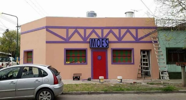 El bar de Moe entró en el radar de Fox y se complicó
