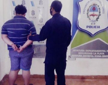 Rompió la vidriera de bar para robar cerveza