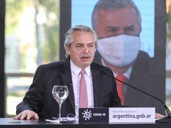 Alberto anunció la apertura escalonada de la cuarentena apelando a la responsabilidad