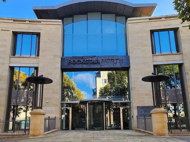 Explosión en Rockstar North generó alarma, pero no hubo heridos: investigan qué pasó