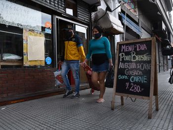 Récord de casos de coronavirus en el país: 258 nuevos infectados y 5 muertos
