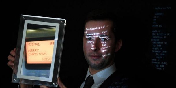 Subastaron por 120.000 dólares un NFT del primer SMS de la historia: qué decía