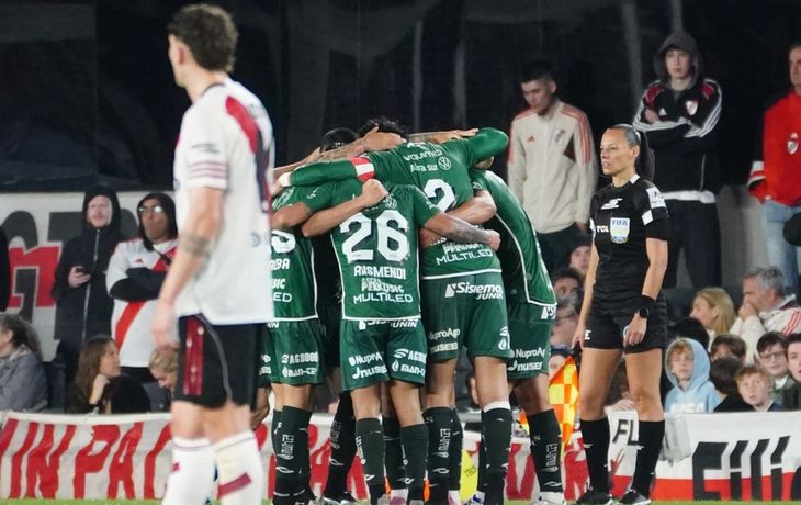 Sarmiento dio el gran golpe y venció 1-0 a River en el Monumental