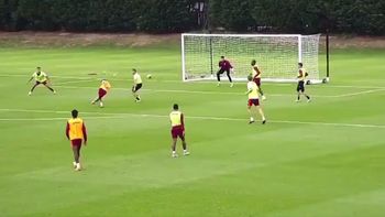 a lo lamela: lanzini dejo a todos con la boca abierta con este golazo de rabona a lo lamela: lanzini dejo a todos con la boca abierta con este golazo de rabona