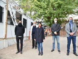 La intendenta&nbsp;Mayra Mendoza estuvo junto a otros funcionarios y el director&nbsp;en una recorrida por el hospital