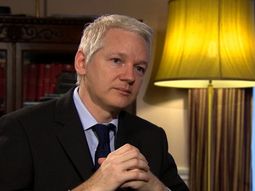 assange critico a nisman y elogio a la flamante afi assange critico a nisman y elogio a la flamante afi