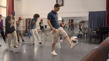 lionel messi es profesor de danza en el pais barcelona lionel messi es profesor de danza en el pais barcelona