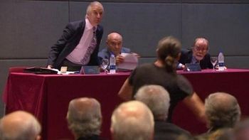 cavallo acuso al gobierno por el escrache en la uca cavallo acuso al gobierno por el escrache en la uca