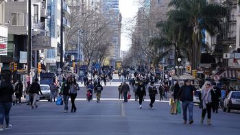 Uruguay tiene una población estimada de 3.444.263 personas. Uruguay tiene una población estimada de 3.444.263 personas.