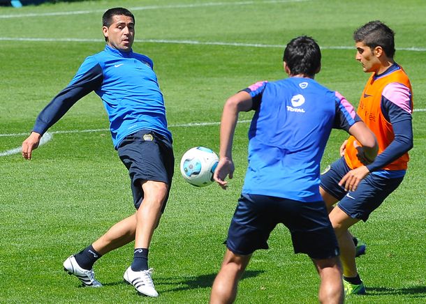 Alivio para Carlos Bianchi: contra Tigre vuelve Riquelme