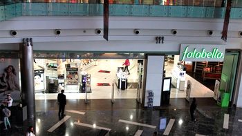 piden indagar al dueno de falabella por trata de personas piden indagar al dueno de falabella por trata de personas